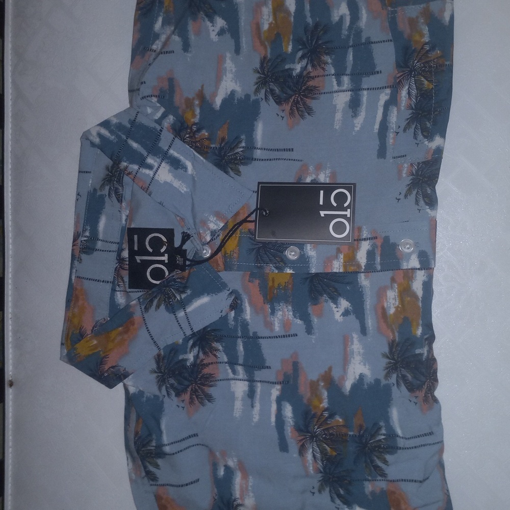 o15 Hawaiian Button Down shirt.